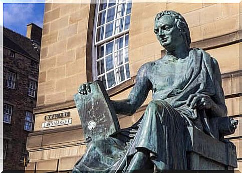 A statue of David Hume.