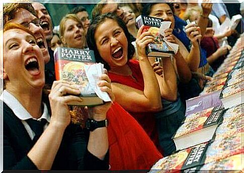 Fans who want their Harry Potter book signed.